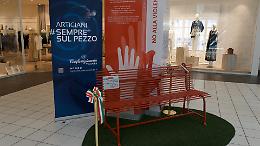 Confartigianato Vicenza dona panchina rossa a "Le Piramidi" di Torri di Quartesolo