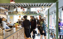 Eroica Caffè celebra il Giro d'Italia. Protagoniste le biciclette