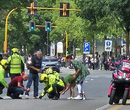 Chiodi sulla strada del Giro d'Italia, gesto di qualche folle a Treviso