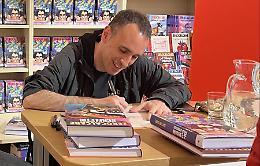 Zerocalcare incanta Padova: in libreria con "Quando muori resta a me"
