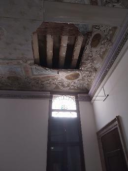 Cede un controsoffitto al Liceo Tommaseo di Venezia, nessun ferito, al lavoro i tecnici della Città Metropolitana