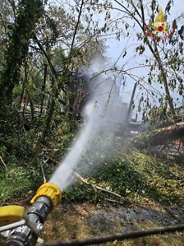Incendio di un ricovero attrezzi a Sant'Erasmo
