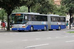 Maxi controlli sui bus di Verona: 1.265 passeggeri controllati in 4 ore