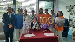 Mirano, all'IPAB Mariutto si festeggiano i 100 anni di nonna Viola