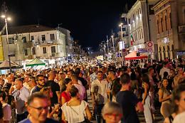Valdobbiadene in festa: tre serate di musica, shopping e spettacolo nel cuore della città