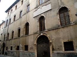 Multa di tremila euro per riaprire la Biblioteca Bertoliana: il caso di Palazzo San Giacomo a Vicenza