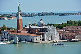 Venezia, al Tronchetto la nuova frontiera del turismo alberghiero: in laguna si arriva in auto