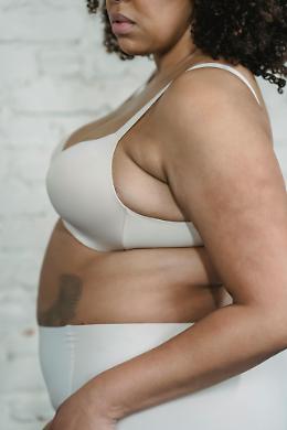 La bellezza delle curve: un viaggio nel mondo curvy con Anna e Martina