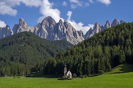 Un Ferragosto musicale tra vette e basiliche: tornano “Le Dolomiti più Note” e “Organi Storici in Cadore”