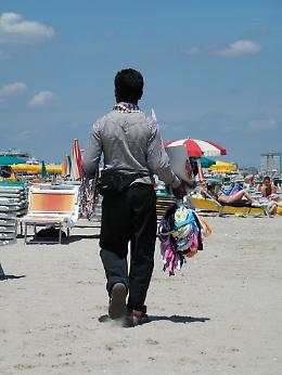 Rovigo: chiusi due ristoranti e sequestri sulla spiaggia 