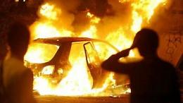 Auto in fiamme sulla SP11: l'autista è illeso