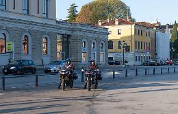 Ubriaco al volante si schianta contro un'autovettura: arrestato a Padova 