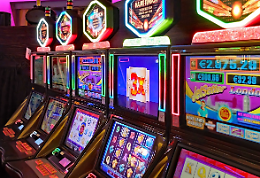 Accoltellamento nella notte in sala slot a Zero Branco: ferito un 28enne, indagini in corso