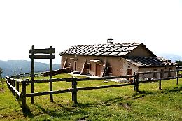 Le malghe della Lessinia: un viaggio tra natura e gastronomia