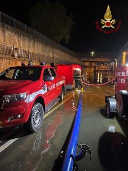 Padova: ad este i Vigili del Fuoco al lavoro tutta la notte per prosciugare un sottopasso allagato