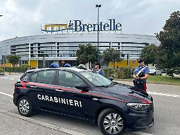 Furti in due supermercati in poche ore: arrestato 36enne a Rubano