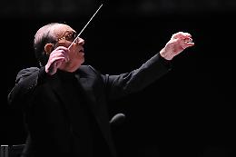 Ennio Morricone rivive a Verona: tre concerti gratuiti con la chitarra di Gregorio Castellani