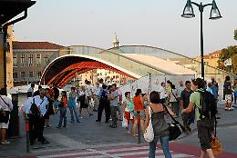 Venezia al secondo posto in Italia per reati di borseggio: un'analisi dettagliata