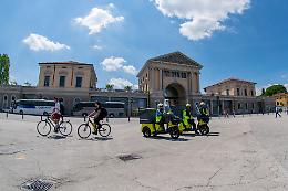 Poste Italiane: crescono le consegne dei pacchi in provincia di Padova, +55% nel primo semestre 2024