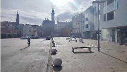 Aggressione in Piazza Nova a Thiene: due quarantenni picchiati e rapinati da un gruppo di adolescenti