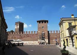 Cena con i fantasmi: un viaggio nel mistero al castello di Bevilacqua