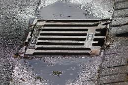 Pulizie intensive a Casalserugo: un intervento straordinario per strade e caditoie