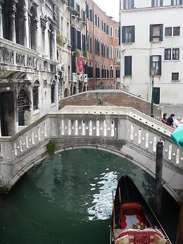 Le sfide di aprire un centro estetico a Venezia: tra normative e nuovi proprietari