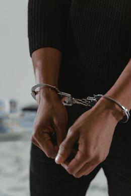 Treviso, arrestato Mattia Cenedese: violata la misura cautelare dopo l’aggressione a Carlo Bramezza