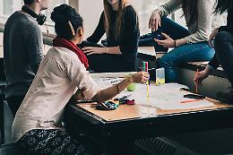 Lavoro e giovani: una rivoluzione silenziosa nelle priorità degli under 35 in Italia