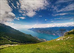 Cena sotto le stelle sul Monte Baldo: un viaggio tra astronomia e gastronomia