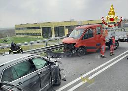 Grave incidente sulla SS 309 a Porto Viro: coinvolti cinque veicoli, dieci feriti