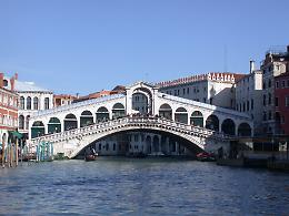 Venezia tra le 10 destinazioni più gettonate per il Natale 2024