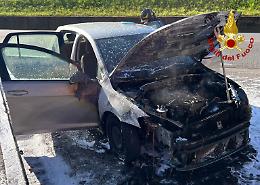Incendio ad Arzignano, auto in fiamme: illesa la conducente