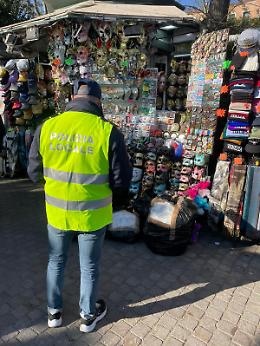 Sanzioni a due chioschi in Piazza San Marco per violazioni sul commercio pubblico