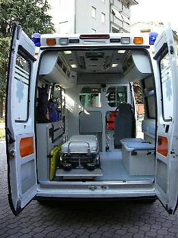 Ciclista cade nella vasca di Piazza Europa: incidente a Noventa Padovana