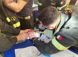 Vicenza, Vigili del Fuoco liberano un adolescente da un anello incastrato al dito