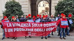 "La violenza sulle donne è un problema degli uomini": il sit-in della Cgil per la giornata internazionale contro la violenza sulle donne