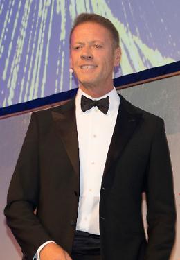 Finto assistente di Rocco Siffredi: la truffa svelata da "Le Iene"