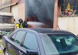 Incendio alla Carrozzeria Euganea: intervento concluso in serata