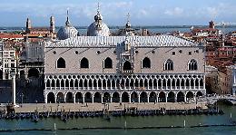Ritrovamento storico a Venezia: scoperta una torre medievale sotto Piazza San Marco