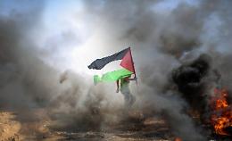Striscione free Palestine sulla Basilica di San Marco: il messaggio degli attivisti per la pace