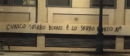 Padova, 27 scritte offensive contro polizia: la questura chiede la cancellazione al comune 



