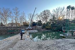 Nuova passerella di via Goito, quasi ultimato lo smontaggio della vecchia struttura 