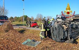Tragedia a Treviso: frontale mortale tra utilitaria e furgone, grave il corriere