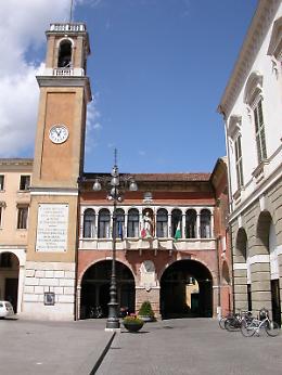 Provincia di Rovigo: bilancio in equilibrio e nuovi investimenti stradali per il 2025