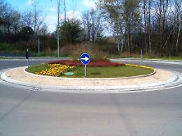 Al via la redazione del piano di fattibilità tecnica ed economica per la realizzazione della rotatoria in località Boscalto. Ne sono previste altre 