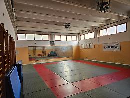 Ristrutturazione di palestra e spogliatoi alla scuola Don Milani di Sottomarina: lavori per oltre 210.000 euro