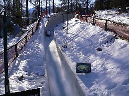Cortina 2026, primi 36 metri di pista da bob ghiacciati con successo
