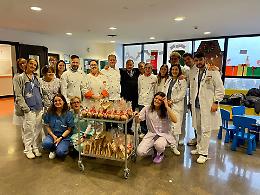 Dolci doni per la pediatria di Treviso: un Natale di sorrisi e solidarietà dalla scuola Lepido Rocco di Lancenigo