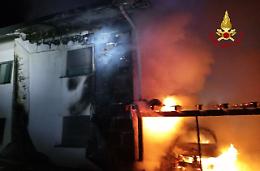 Ponte nelle Alpi: incendio devastante a Cugnan, coinvolta anche un’abitazione